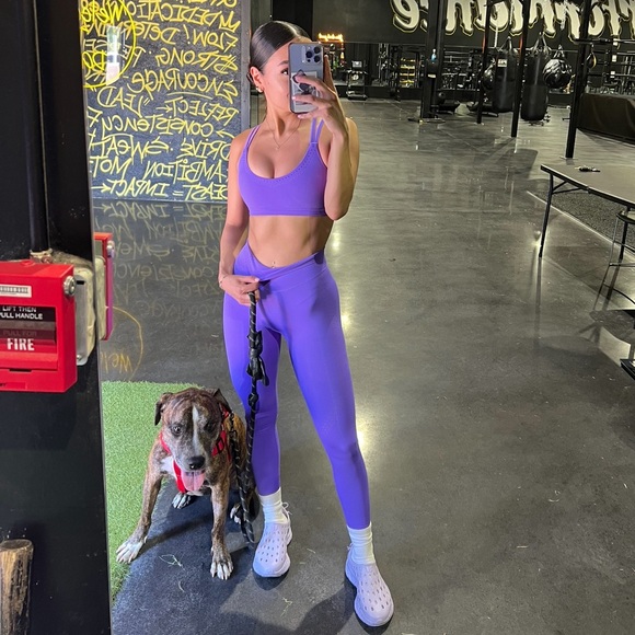 Buffbunny collection - electric purple workout set - Picture 2 of 5